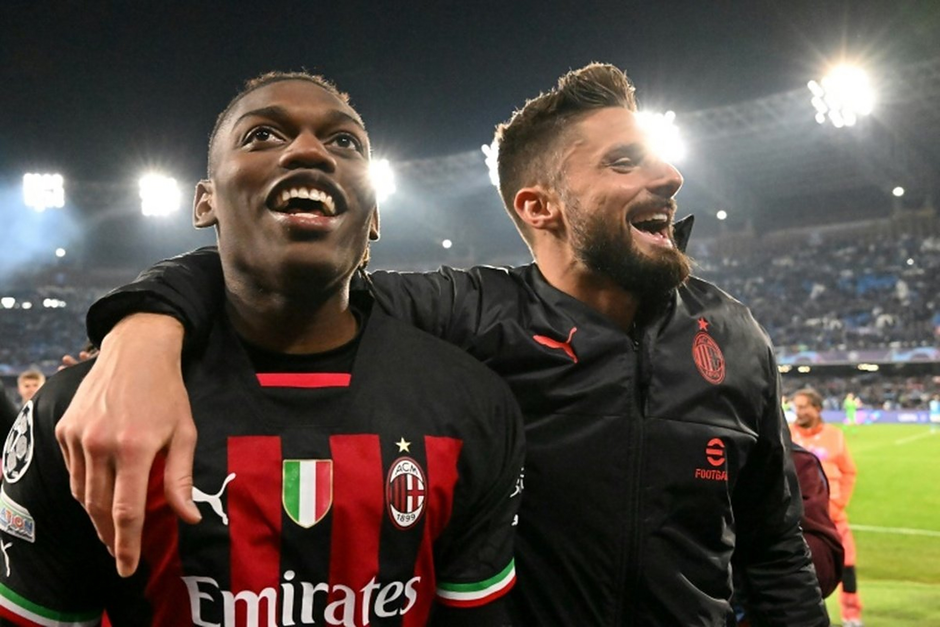 易游体育入口 -AC米兰训练开放日,转会期主帅复盘引欢呼,欧联在即,细节决定成败的简单介绍