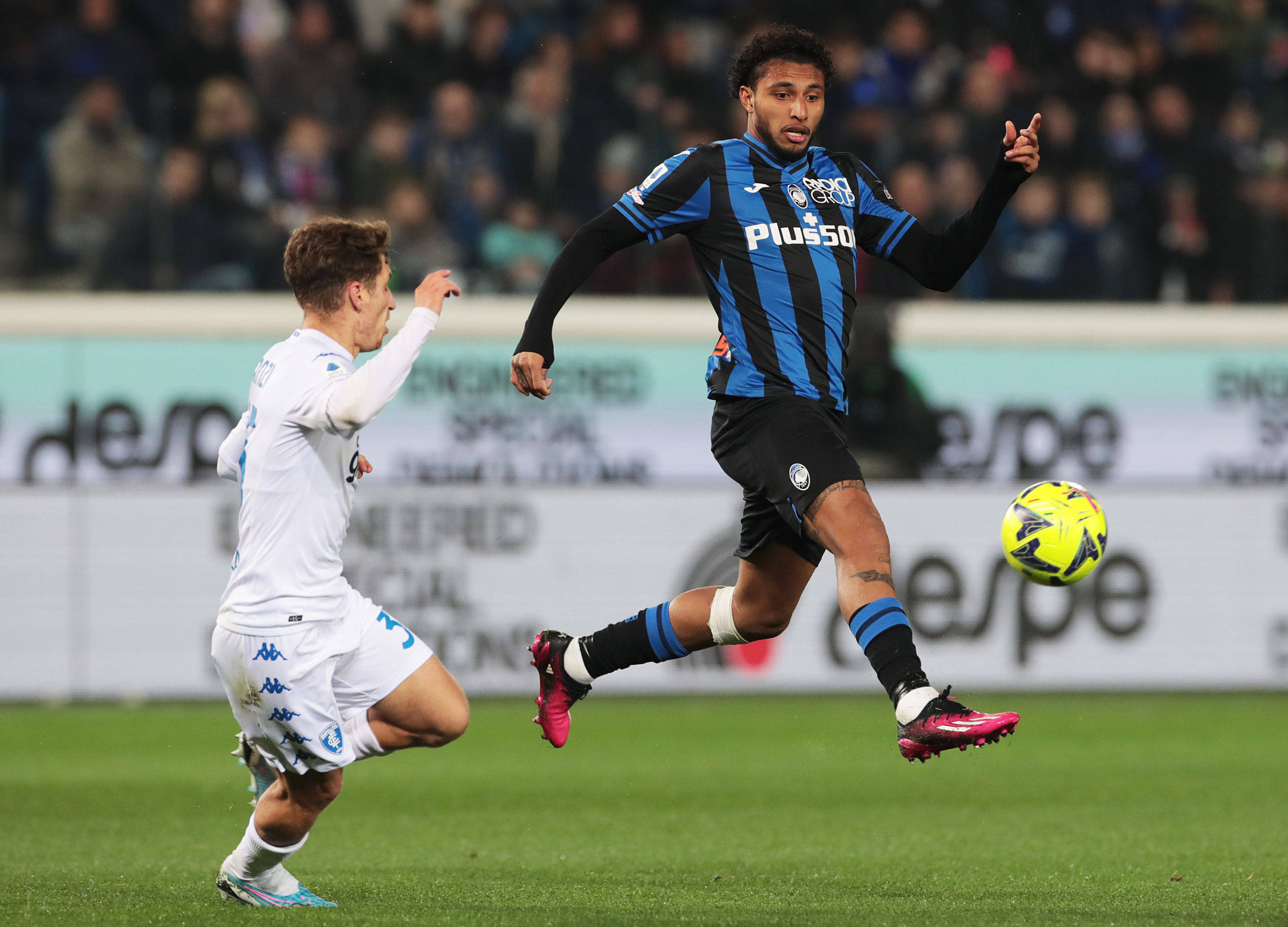 易游网址 -重磅!多特蒙德赛前远射贴柱法兰克福内部沟通备战意甲,亚特兰大转会期状态回暖的简单介绍