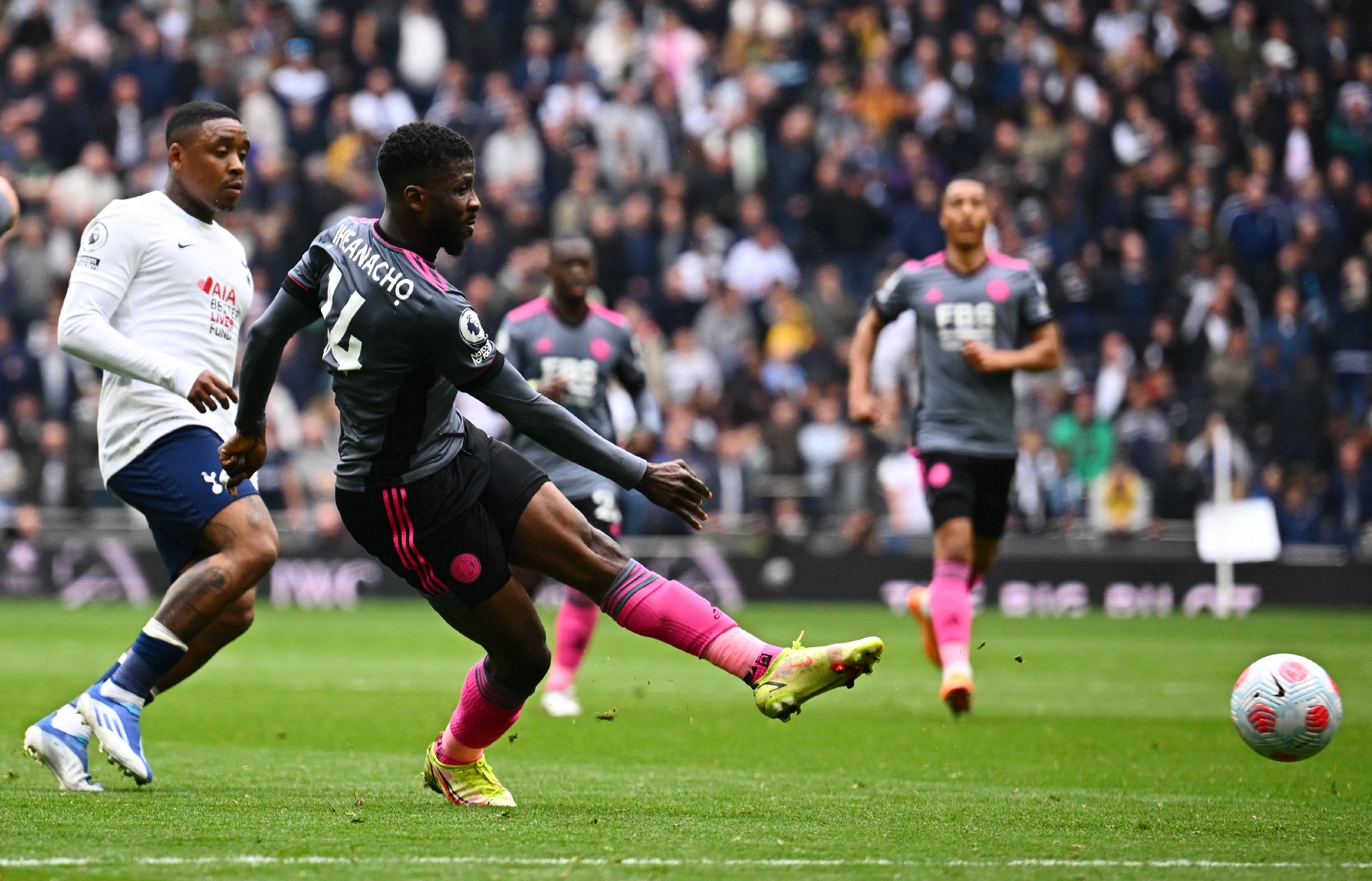 易游在线入口 -里程碑夜！托特纳姆遗憾出局，英超集结日刷纪录，引发热议，心理建设被强调 